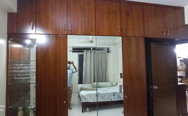 Wall Cabinet with Mirror